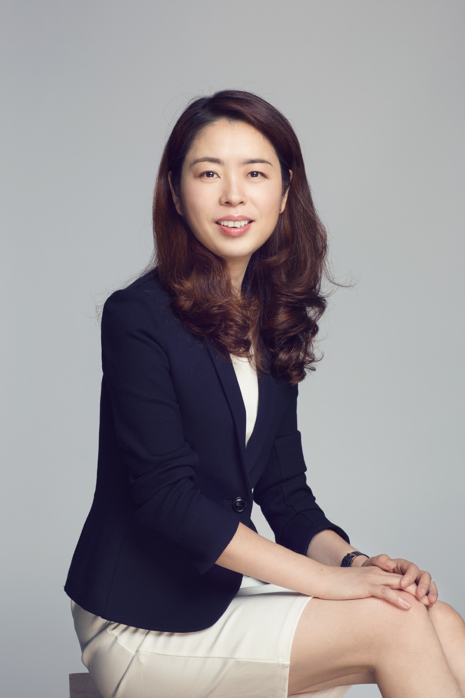 意略明_唐斐斐_个人照片.jpg